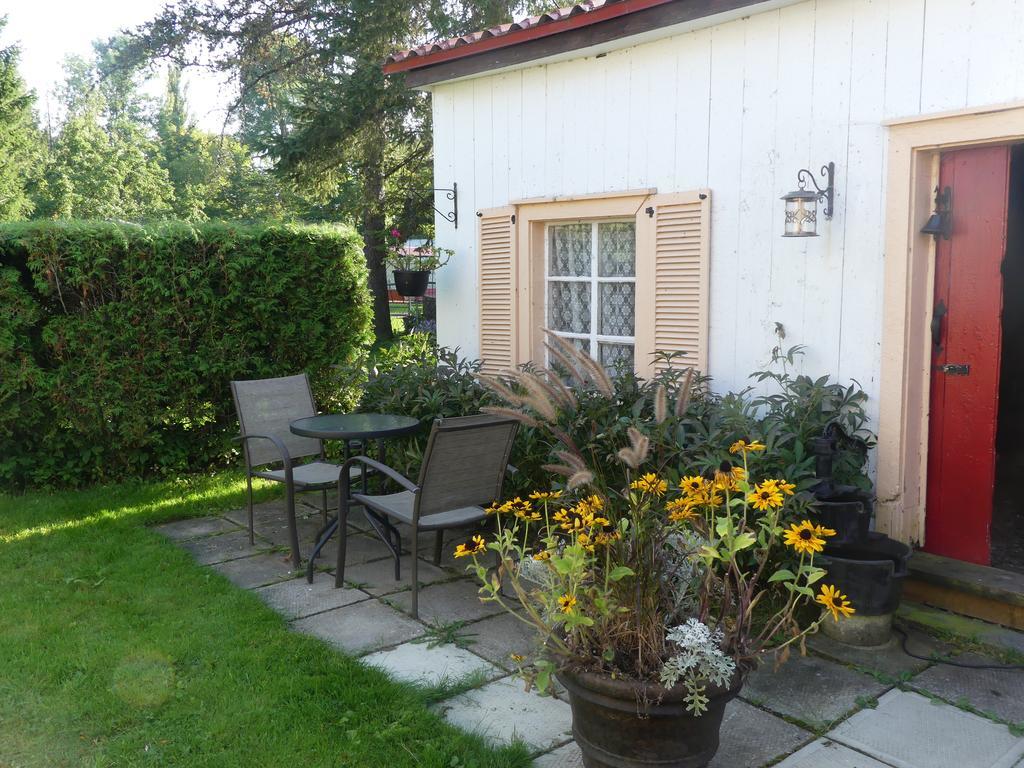 Gîte du Village - Deschambault Exterior foto